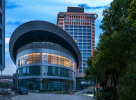 汉庭酒店（上海安亭地铁站店），位于嘉定的酒店