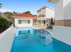 Keira Poolside Escape - Wollongong & UOW Proximity