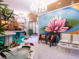 金色皇家精品酒店 & 温泉中心，位于科希策的酒店