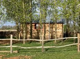 Secluded Shepherd's Hut
