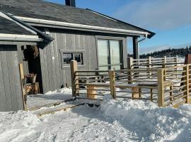 Enjoy The Calm Setting Of This Cozy Family Cabin，位于Etnedal的酒店