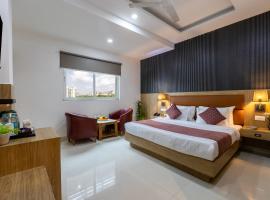 HOTEL CORPORATE SUITE Delhi AIRPORT WITH- FREE AIRPORT PICKUP，位于新德里的酒店