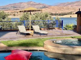 Dar Nfis Reg Marrakech Fabuleux Bord du Lac piscines Activités Loisirs Détente，位于拉拉塔可库斯特的酒店