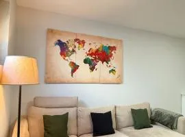 Cozy Room Modern & Central