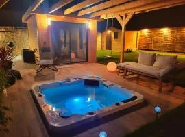 La Villa Aliénor - Spa et Cinéroom