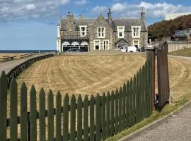 Strathlene House Retreat - 5 Bedrooms