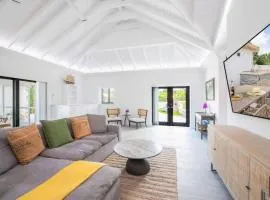 The Mastic Cana Luxury Cottage