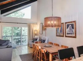 Chillside Chalet Modern West Vail Townhouse!