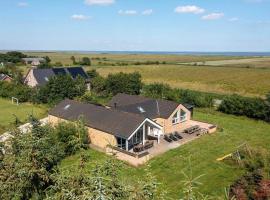 2002-Romo-Juvrevej-51b，位于托弗图姆的带热水浴缸的酒店