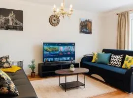Home for Family, Contractors & Tourists!
