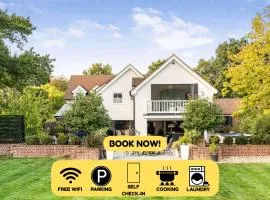 Mayrose House - 6BR 4BATH Luxe Spacious Retreat