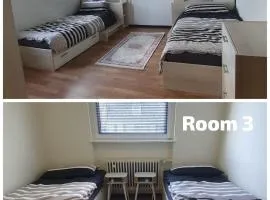 Zimmer 2&3, 30min Köln Messe Bahnhof, 5min Leverkusen Bahnhof Zentrum, mit Gemeinschaftsbad-Küche