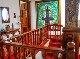 Las Marías Family Home - Urbano & Campestre，位于Salamina的酒店