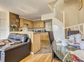 6 Torwood Gables