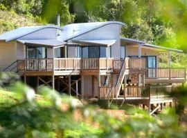 Serendeva: Stunning views, private & EV charger