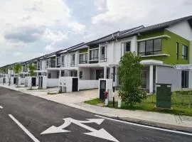 Sampoisgt Homestay - Four Bedroom House