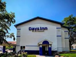 Days Inn by Wyndham Waukegan