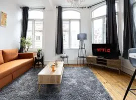 Central Sleeps 6 Stunning 2 Bed by City SuperHost
