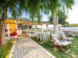 Elvin Bozcaada，位于博兹贾阿达岛的酒店