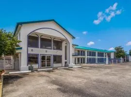Motel 6 Pensacola, FL - NAS
