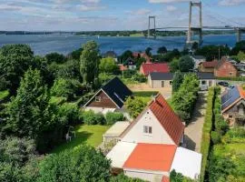 House by beach and forest - 6 people