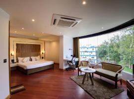 Emerald Hotel，位于艾藻尔的酒店