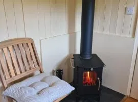 Shepherd's Hut in heart of the Brecon Beacons