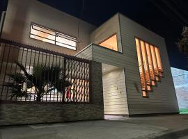 RESIDENCIAL VICTORIA SAID DELUXE，位于利纳雷斯的酒店