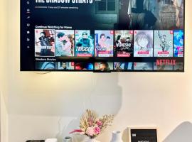 Twin Lakes Tagaytay - Uni Magical Suite，位于Laurel的酒店