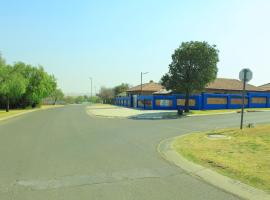 Blue Moon Guest House，位于Evander的酒店