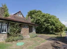Raglan Lodge