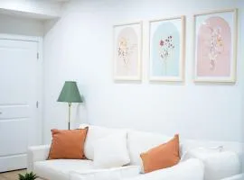 Modern Luxury Stay - Airport, Banff, Rockies Route