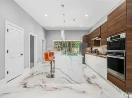 Cozy Escape in Downtown