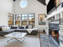 Les Eaux Luxe Mountain View Condo Private Sauna，位于蒙特朗布朗的分契式公寓