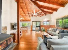 Buderim Rustic Retreat - Pool & Pet Friendly