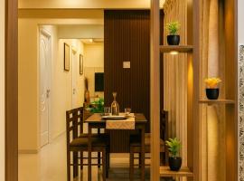 Brand New 3BR Condo 5 Min Walk to T Nagar Shopping，位于钦奈的酒店