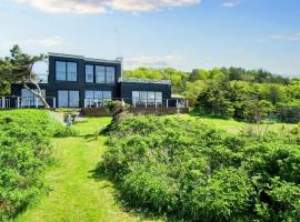 12 person holiday home in Græsted-By Traum，位于Græsted的酒店