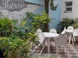 拉格伦酒店 