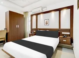 Super Hotel O Kazhakoottam Near AL SAJ Convention Centre