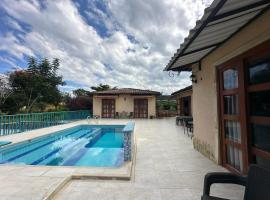 Finca Hotel del Bosque，位于蒙特内哥罗的山林小屋