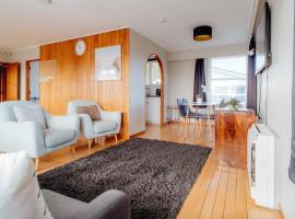 3 Bedroom House Rotorua Fully Fenced & Secure，位于罗托鲁瓦的酒店