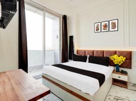 Super Collection O Surajpur Chowk Greater Noida，位于诺伊达的酒店