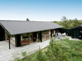 Cozy Beach House with Spa - By Traum Ferienwohnungen，位于图鲁普斯特兰德的酒店