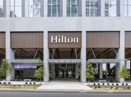 Hilton Arlington Rosslyn The Key，位于阿林顿的酒店
