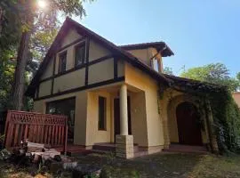 Żółty Domek nad Jeziorem Lubniewice