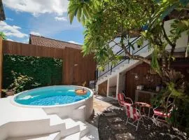 Ubu Villa Ndalem Etnik at Yogyakarta City Center