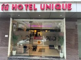 Hotel Unique