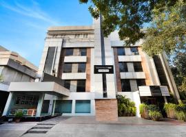 Super Townhouse Oak Kodambakkam Formerly Cine City，位于钦奈的酒店