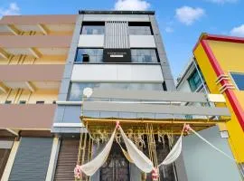 Super Townhouse Anisabad Near Mahavir Sansthan