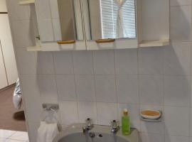 90 at Aalwyn Drive，位于Uitenhage的酒店